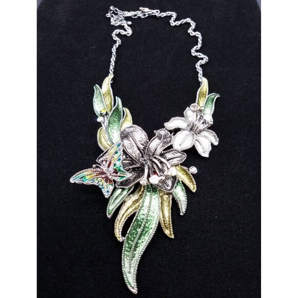 Floral & Butterfly Statement Necklace Rhinestone Accents Green Silver-Tone Metal - Picture 1 of 16